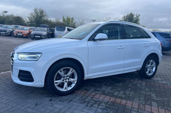 Audi Q3 2.0 TDI SE 15