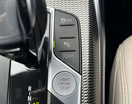 BMW 3 Series 2.0 330I M Sport Auto 4dr 57