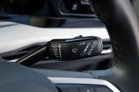 Volkswagen Golf LIFE TSI 17