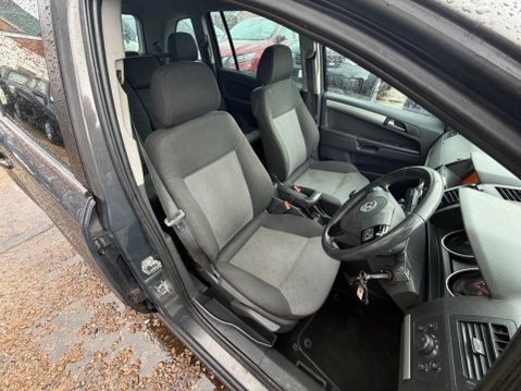 Vauxhall Zafira 1.7 CDTi ecoFLEX Design Euro 5 5dr (SNav) 12
