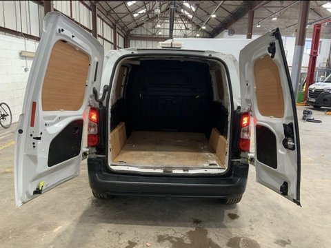 Peugeot Partner BLUEHDI PROFESSIONAL PREMIUM PLUS L1 7