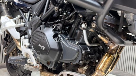 Benelli TRK 502 X 2022 ONLY 10K SIDE BOXES CAR PLAY A2 READY NEW MOT 500CC 49
