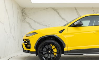 Lamborghini Urus 37