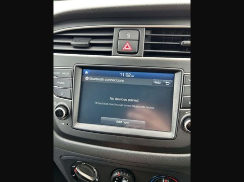 Hyundai i20 1.2 SE Launch Edition Hatchback 5dr Petrol Manual Euro 6 (s/s) (84 ps) BLUE 40