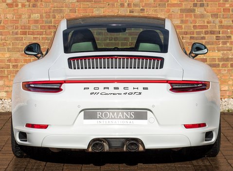 Porsche 911 (991.2) Carrera 4 GTS 'British Legends E 5