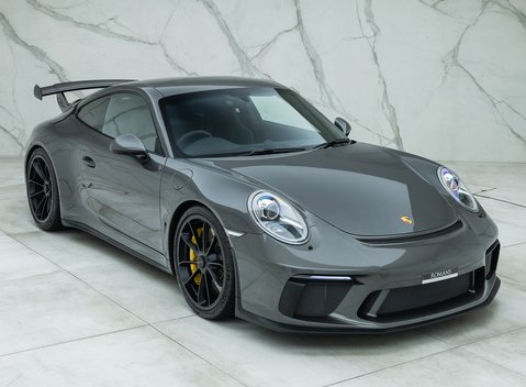 Porsche 911 GT3 (991.2) 8