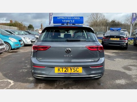 Volkswagen Golf 1.5 TSI Style Euro 6 (s/s) 5dr 9