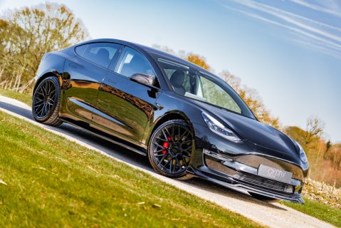 Tesla Model 3 PERFORMANCE AWD 19