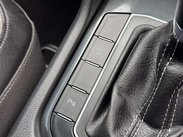 Volkswagen Tiguan 2.0 Tiguan R-Line TDI BlueMotion Technology 4Motion Semi-Auto 4WD 5dr 38