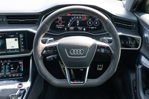 Audi RS6 Carbon Black Urban 10