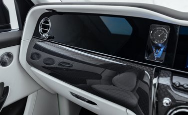 Rolls-Royce Cullinan Series II BLACK BADGE 22