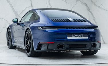 Porsche 911 Carrera GTS (992) 7