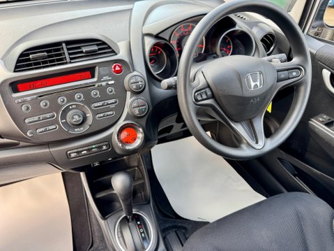 Honda Jazz 1.4 i-VTEC ES CVT Euro 5 5dr 11