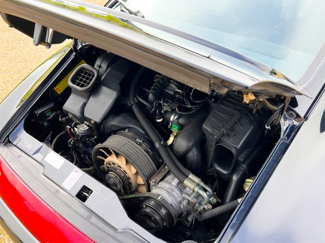 Porsche 911 CARRERA 4 59