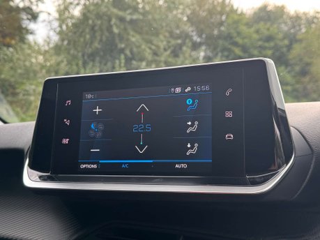 Peugeot 208 1.2 208 Allure Premium + PureTech S/S Auto 5dr 33