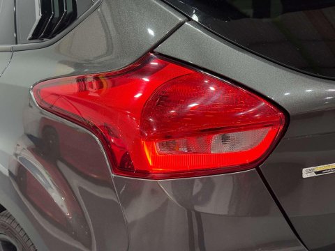 Ford Focus 2.3T EcoBoost RS Hatchback 5dr Petrol Manual AWD Euro 6 (s/s) (350 ps) 62