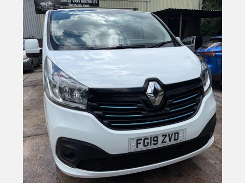 Renault Trafic 1.6 dCi ENERGY 27 Sport Nav Panel Van 5dr Diesel Manual SWB Standard Roof E 25