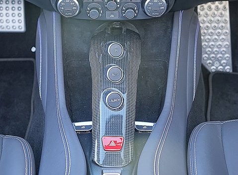 Ferrari California T 19