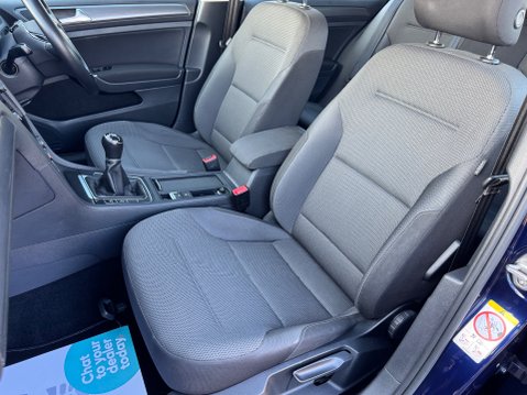 Volkswagen Golf SE NAVIGATION TSI BLUEMOTION TECHNOLOGY 38