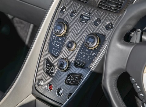 Aston Martin Zagato Vanquish Volante 20