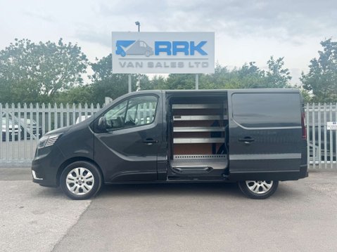 Renault Trafic 2.0 dCi Blue SL28 Sport Panel Van 5dr Diesel Manual L1 H1 Euro 6 (s/s) (130 38