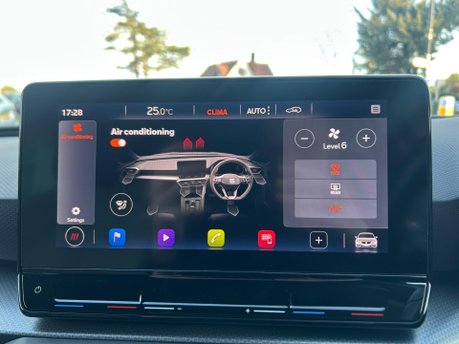 SEAT Leon 1.0 TSI SE Dynamic Euro 6 (s/s) 5dr 23