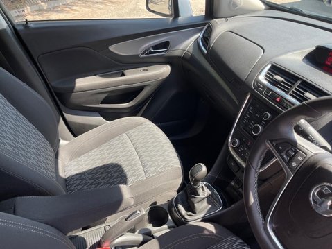 Vauxhall Mokka 1.6 Exclusiv 2WD Euro 5 (s/s) 5dr 13