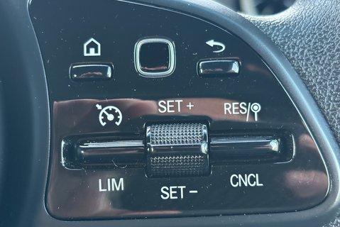 Mercedes-Benz Sprinter 315 Cdi L3 Rwd Progressive Dropside Truck 18