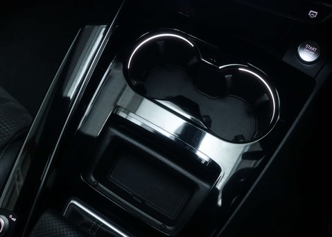 Audi A4 2.0 A4 S Line Black Edition 35 TFSI Semi-Auto 4dr 36