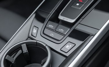 Porsche 911 Turbo S Cabriolet (992) 34