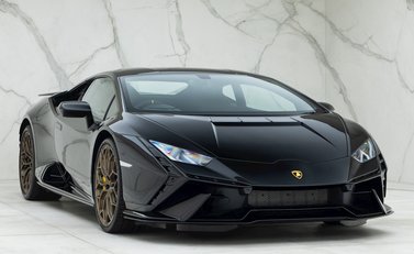 Lamborghini Huracan LP640-2 Tecnica 1