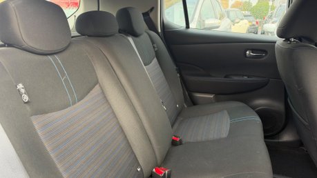 Nissan LEAF ACENTA 9