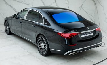 Mercedes-Benz S Class S580 Maybach First Class 9