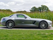 Mercedes-Benz SLS AMG 4