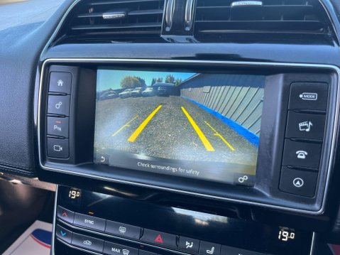 Jaguar XE 2.0i Portfolio Auto Euro 6 (s/s) 4dr 5