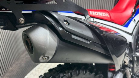 Honda CRF250 Rally 2017 ONLY 5K ENDURO ON / OFF ROAD BIKE MOT WARRANTY 250CC 19
