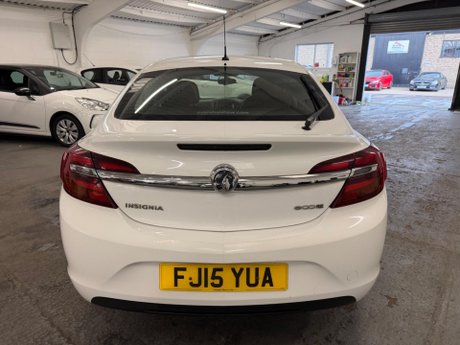 Vauxhall Insignia 2.0 CDTi ecoFLEX Design Euro 5 (s/s) 5dr 6