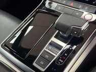 Audi SQ7 4.0 TDI V8 SUV 5dr Diesel Tiptronic quattro Euro 6 (s/s) (435 ps) 57