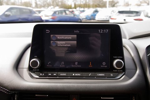 Nissan Qashqai DIG-T ACENTA PREMIUM DCT MHEV 23