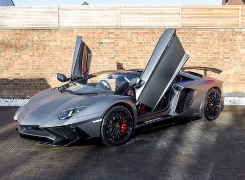 Lamborghini Aventador SV LP 750-4 Roadster 30