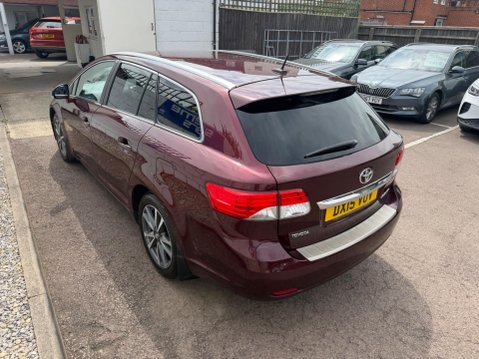 Toyota Avensis 2.0 D-4D Icon Business Edition Tourer Euro 5 5dr 21