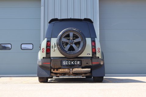 Land Rover Defender 110 D250 HARD TOP SE MHEV styled by Seeker BIG SPEC 5