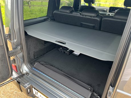 Mercedes-Benz G Series G 400 D 4MATIC AMG LINE PREMIUM PLUS 94