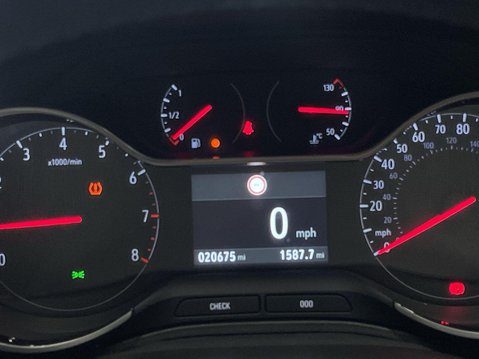 Vauxhall Grandland X 1.2 Turbo Griffin Edition SUV 5dr Petrol Manual Euro 6 (s/s) (130 ps) 26