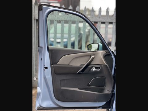Citroen C4 Picasso 1.6 C4 Picasso Exclusive+ Blue HDi 5dr 41