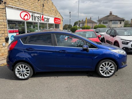 Ford Fiesta TITANIUM X 9
