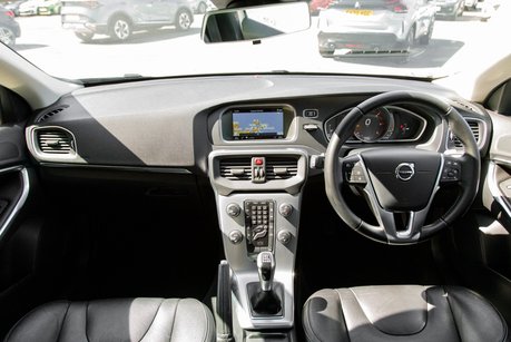 Volvo V40 D3 INSCRIPTION