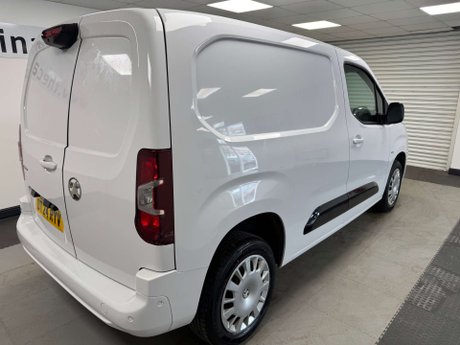 Vauxhall Combo 1.5 Combo 2300 Pro Turbo D 5dr 28