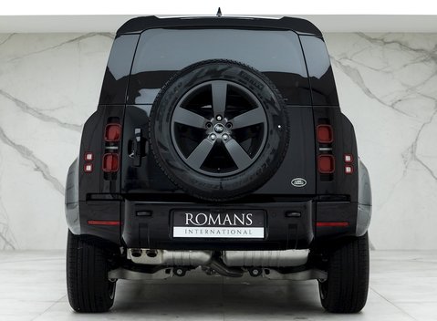 Land Rover Defender 110 X-Dynamic S D300 MHEV 5