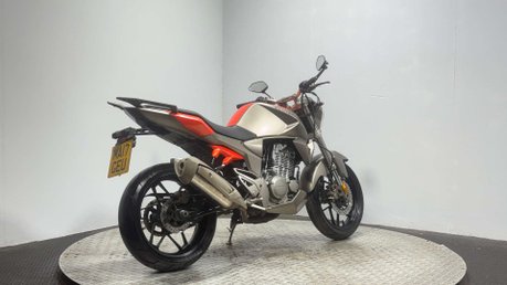Zontes T S 2017 ONLY 3K LONG MOT NAKED 250CC 2 FORMER OWNERS 3